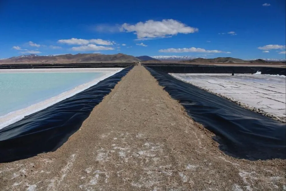 La Corte catamarqueña confirmó la suspención de la explotación de litio en el área del Salar del Hombre Muerto