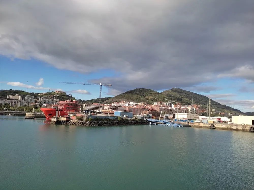 Nubes sobre Santurtzi (Bizkaia).