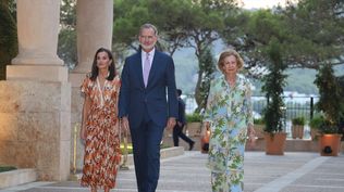 Los Reyes, Don Felipe y Doña Letizia, y la Reina Doña Sofía reciben a las autoridades de las Islas Baleares y a una representación de la sociedad balear en el Palacio de Marivent, a 29 de julio de 2024. (Europa Press)&nbsp;