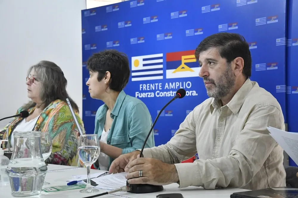 Autoridades del FA. Archivo