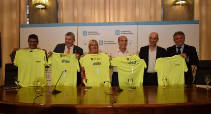 Lionel de Mello, Juan Salgado, Gimena Urta, Daniel Martínez, Daniel Fuentes y Daniel Leite