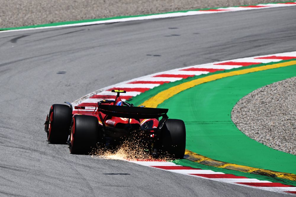 Carlos Sainz, primero en los últimos libres.