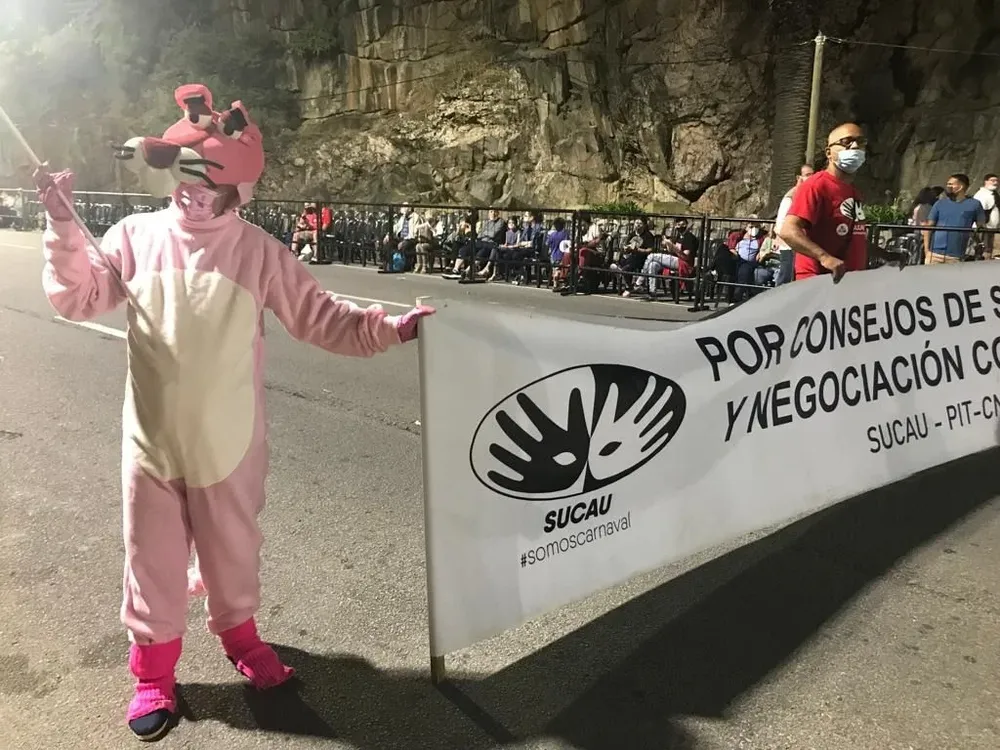 La Pantera se hace presente sobre el escenario junto a Asaltantes con patentes y Queso Magro