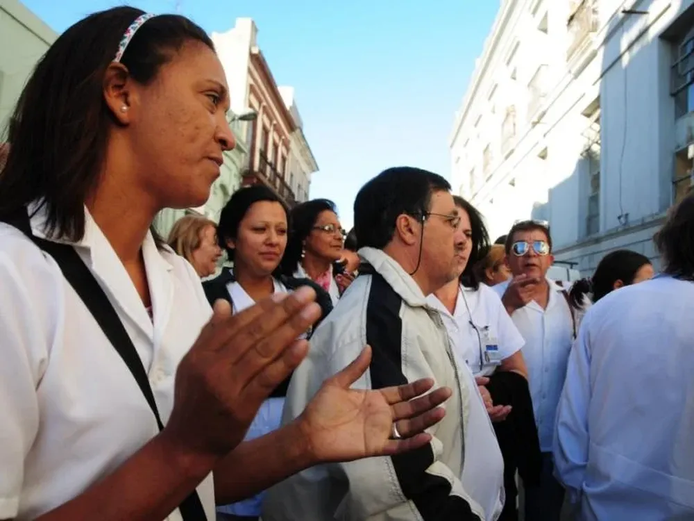 Enfermeros del Hospital Maciel