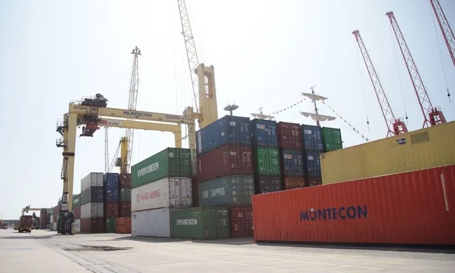 El 95% de la producción arrocera se exporta, la mayor parte de esa producción sale por el Puerto de Montevideo.