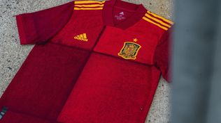 La camiseta del seleccionado español de fútbol.