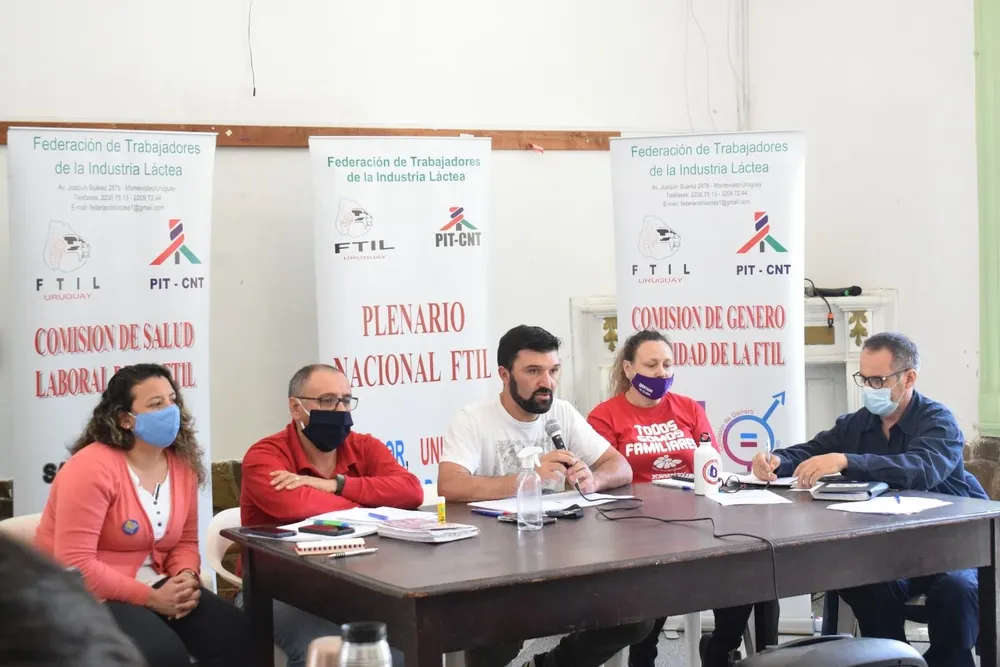 El paro, que será de dos horas por turno, se hará durante todo el viernes y luego se estudiará hacer una nueva paralización pero de 24 horas.