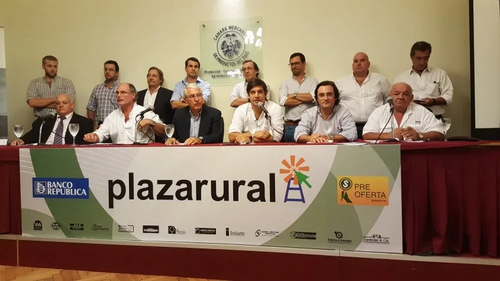 Integrantes de Plazarural, de la Sociedad de Criadores de Angus y del Banco República