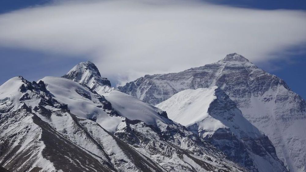 La tormenta de nieve golpeó durante la Semana Dorada, una alta temporada de turismo local en China.