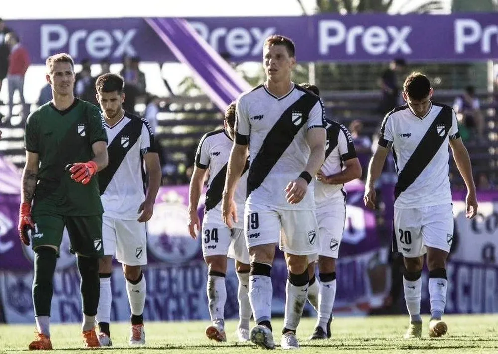 Goicoechea y Romero al frente de Danubio que es copero