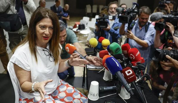 Leire Díez, en su declaración ante los medios de comunicación.