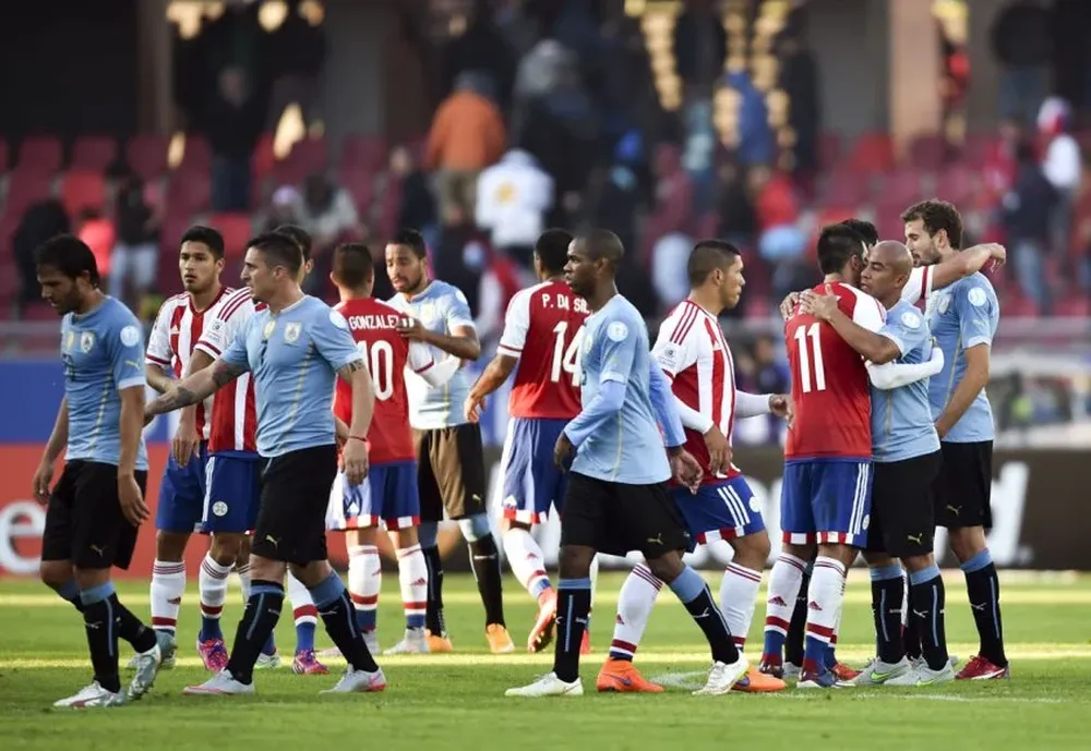 Uruguay y Paraguay dividieron honores
