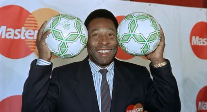 Pelé haciendo publicidad para Mastercard