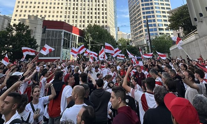 Festejo hinchas de River
