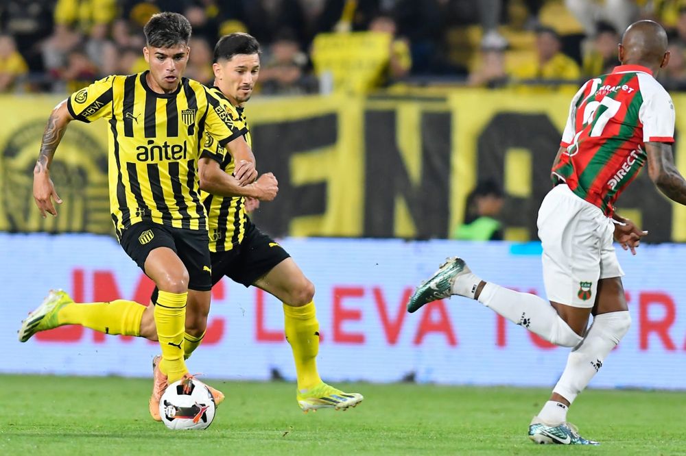 Alan Medina de Peñarol ante Deportivo Maldonado