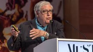 Murió el periodista Víctor de la Serna a los 79 años tras un infarto