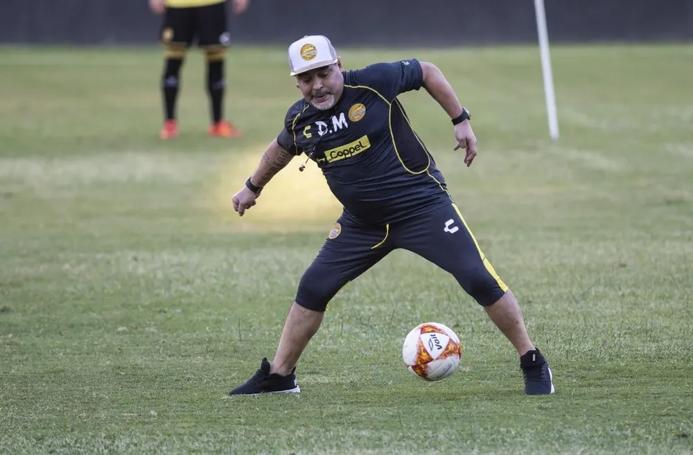 Maradona en su primera práctica en Dorados