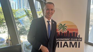 De republicano a demócrata: el excongresista David Jolly desafía a Trump y se perfila como la única esperanza opositora para la gobernación de Florida De republicano a demócrata: el excongresista David Jolly desafía a Trump y se perfila como la única esperanza opositora para la gobernación de Florida