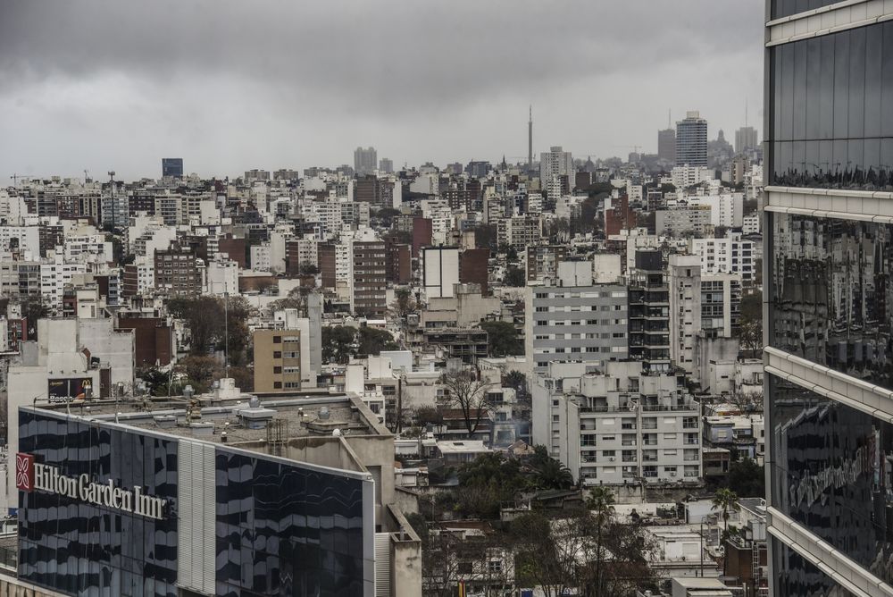 20250903 Vista de la ciudad de Montevideo, edificios, apartamentos, mercado inmobiliario, real estate, venta, alquileres, vivienda promovida, inmuebles.