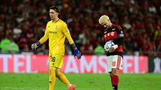 Muslera y De Arrascaeta en la definición por penales