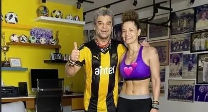 El Pibe Valderrama se entrenó con la camiseta de Peñarol