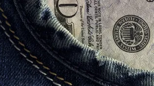 Las alternativas que tiene el BCU para atacar el descenso del dólar