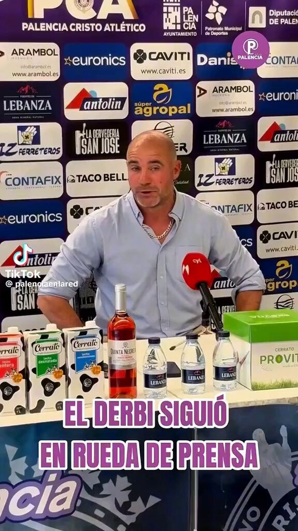La bronca de Walter Pandiani con un periodista en conferencia de prensa