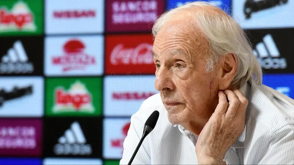 César Luis Menotti