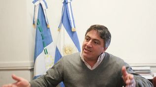 El senador Francisco Paoltroni fue expulsado del bloque de senadores de LLA