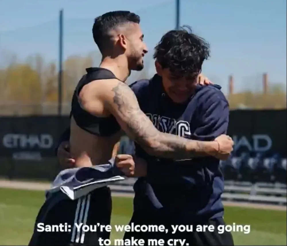 Santiago Rodríguez y el fan