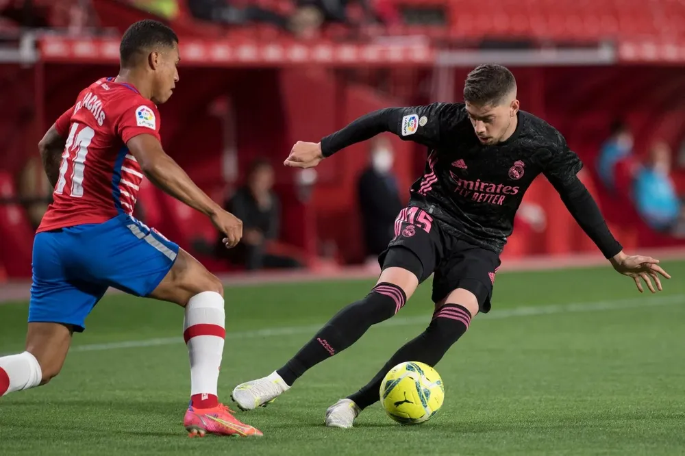 Valverde escapa de Darwin Machis