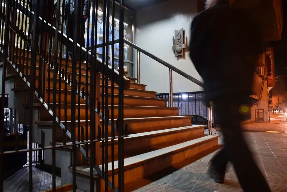 Sede de la AUF, día de toma de decisiones