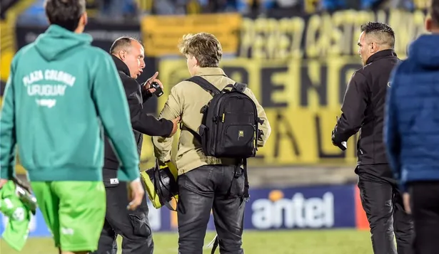 El fotógrafo de Peñarol en el partido con Plaza
