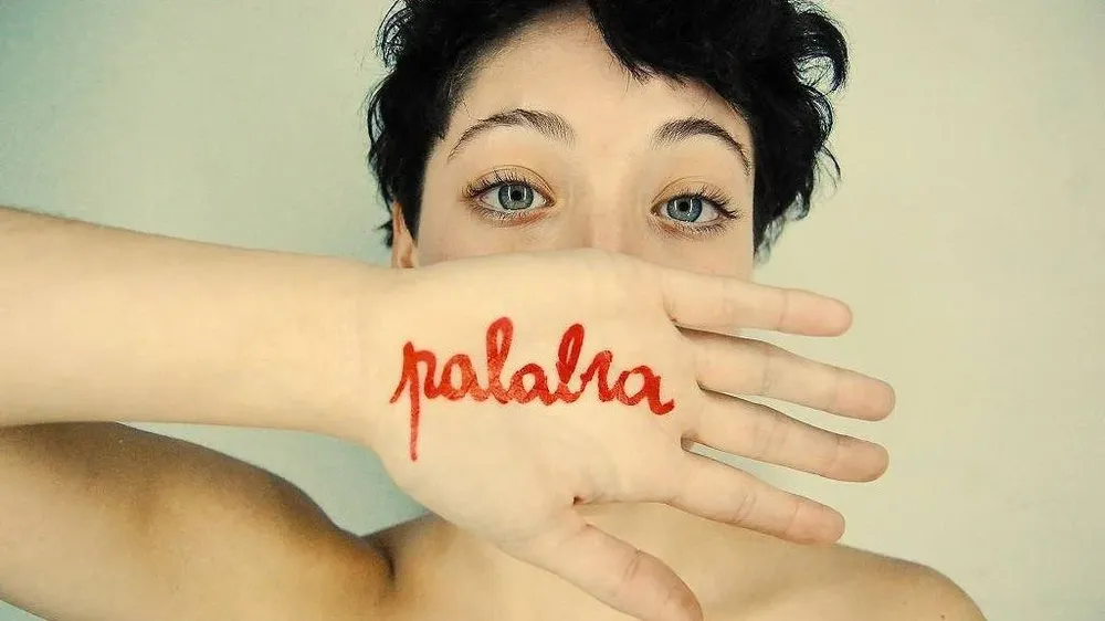 Un aforismo es una novela en una línea. Leonid Sukhorukov, escritor ucraniano.