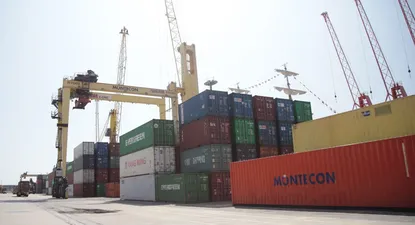 Las exportaciones de bienes cayeron 19% en febrero