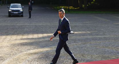 Pedro Sánchez llega a la cumbre de la OTAN en La Haya. EFE