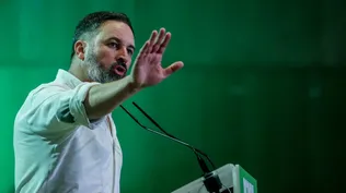 El presidente de Vox, Santiago Abascal, interviene durante el acto de clausura de la Asamblea General del partido.