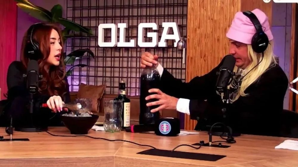 Las risas que provocaron Nicki Nicole y Caro Pardíaco cuando ésta última probó fernet en vivo