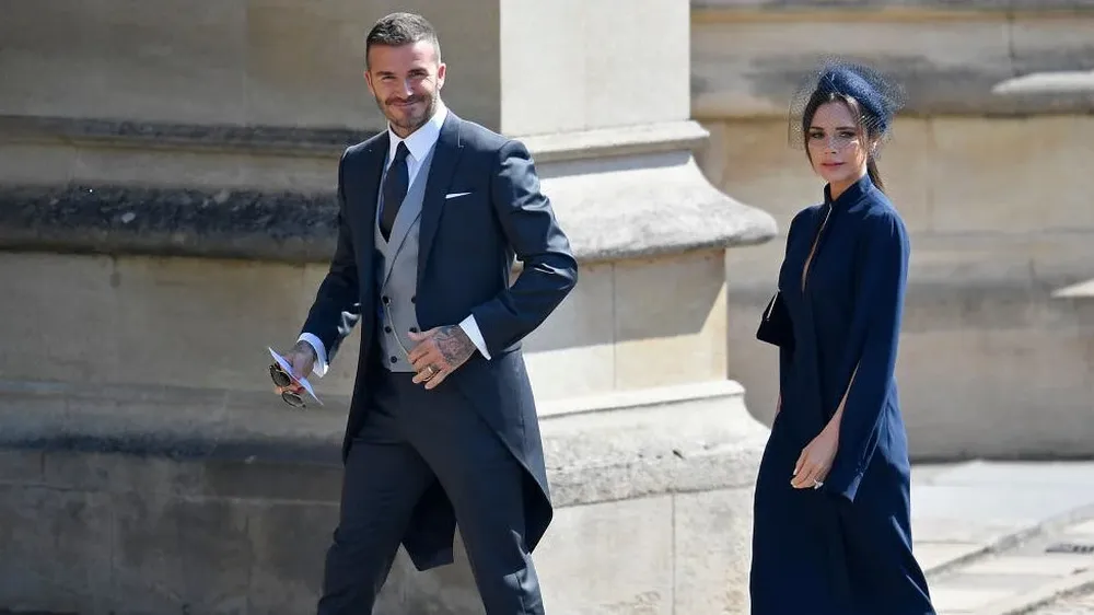 Harry, ahora duque de Sussex, pidió que hubiera rosas blancas en la boda porque eran las favoritas de su madre.