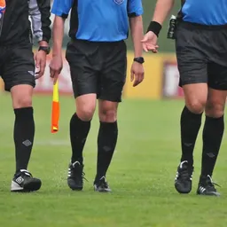 Los árbitros decidieron parar el fútbol por una nueva agresión Los árbitros decidieron parar el fútbol por una nueva agresión