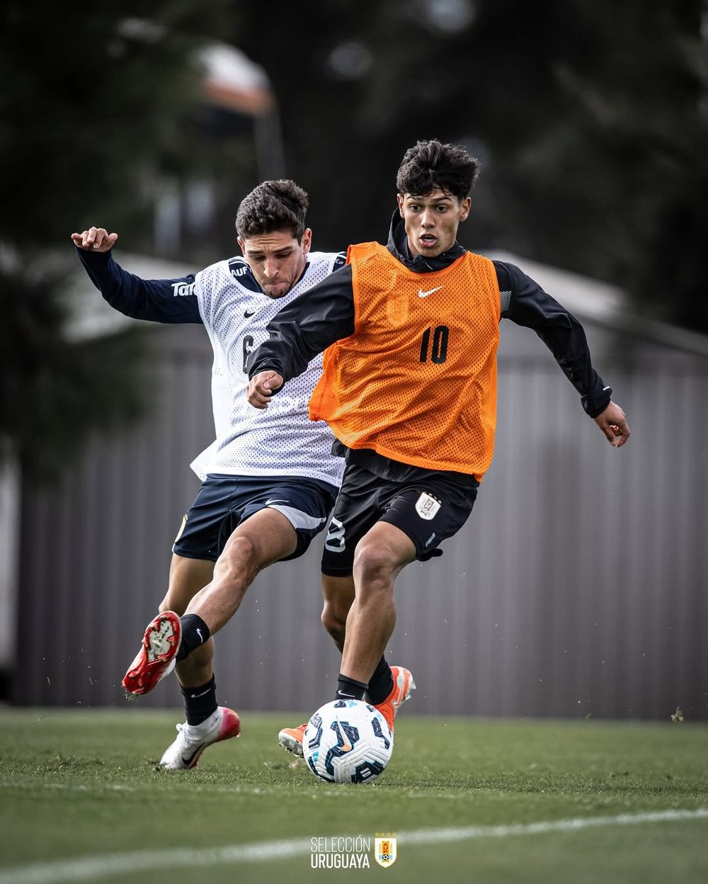 Agustín Dos Santos ante la marca de Juan Manuel Sanabria Agustín Dos Santos ante la marca de Juan Manuel Sanabria