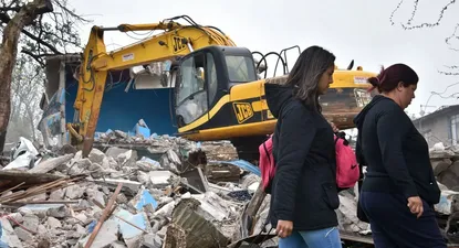 asi se vivio otro dia de demoliciones en los palomares