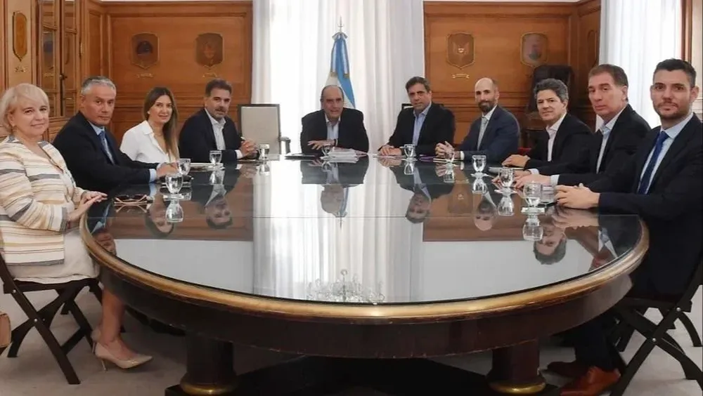 Francos recibe a legisladores del PRO y de la UCR para avanzar en Diputados