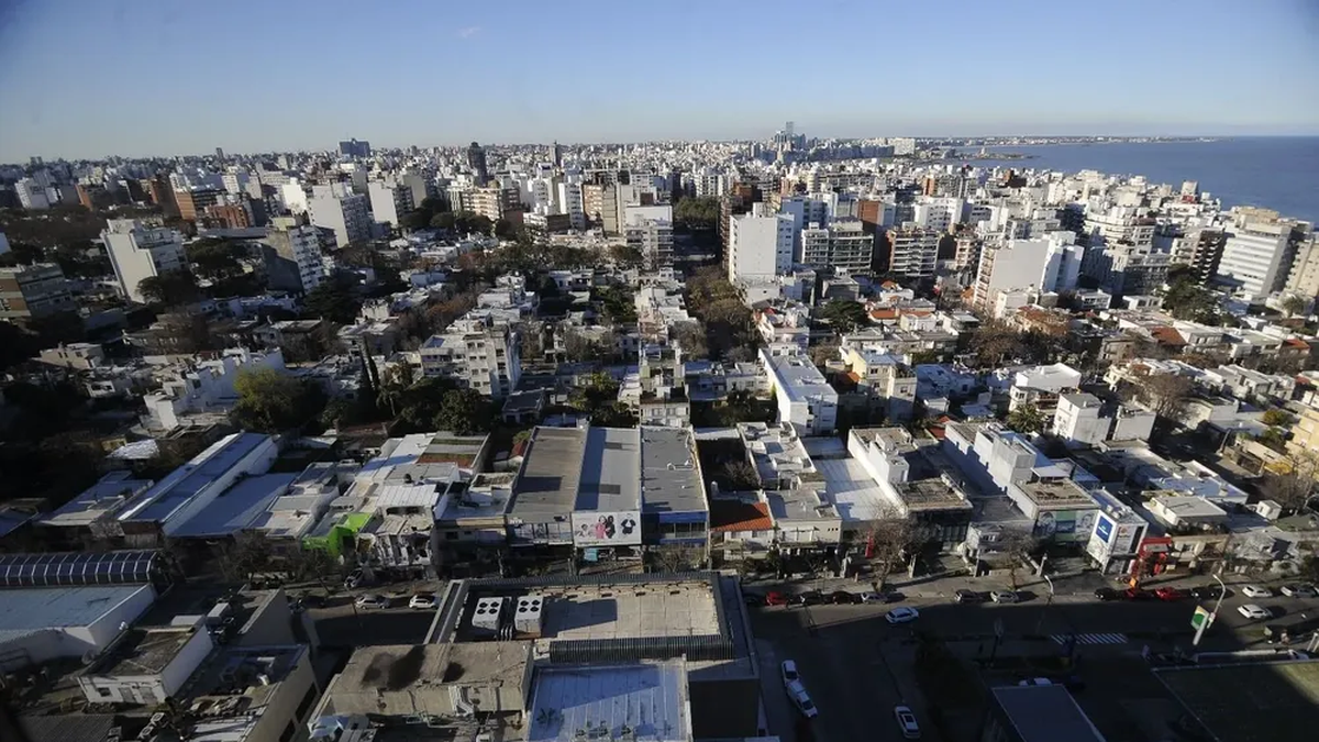 Uruguay: Proyecto prohíbe monoambientes de 25 m² y eleva estándares
