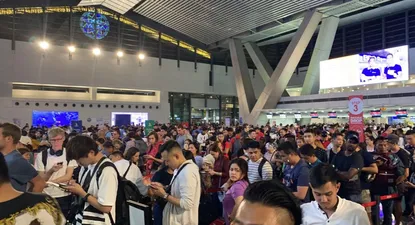 caos en aeropuerto de manila: uruguayos esperaron 30 horas y siguen sin poder volar