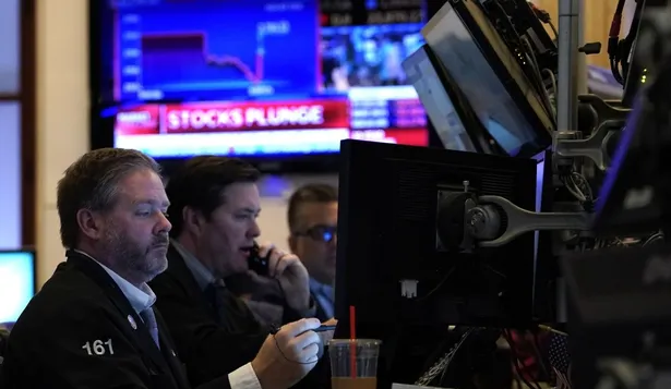 La corredora de bolsa de Goldring tuvo una pérdida millonaria en su gestión de portafolio de inversión.