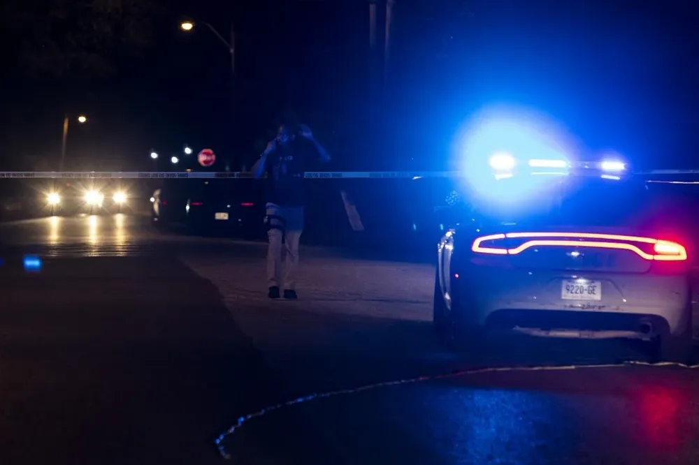 Un joven de 19 años asesinó a cuatro personas e hirió a otras tres en Estados Unidos