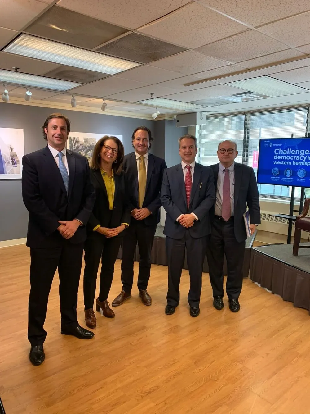 Mesa redonda de CERES en DC