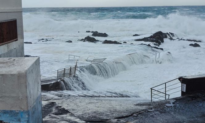 La borrasca Emilia deja más de 700 incidencias en Canarias, afectando principalmente a Las Palmas y Tenerife