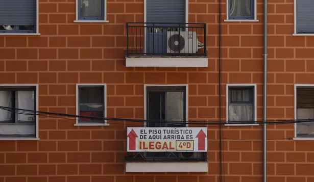 Denuncia de un piso turístico